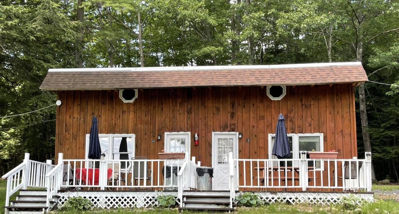 Rock Castle Resort Lake George Exterior photo