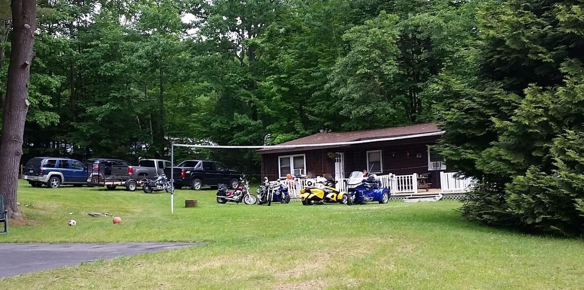 Rock Castle Resort Lake George Exterior photo