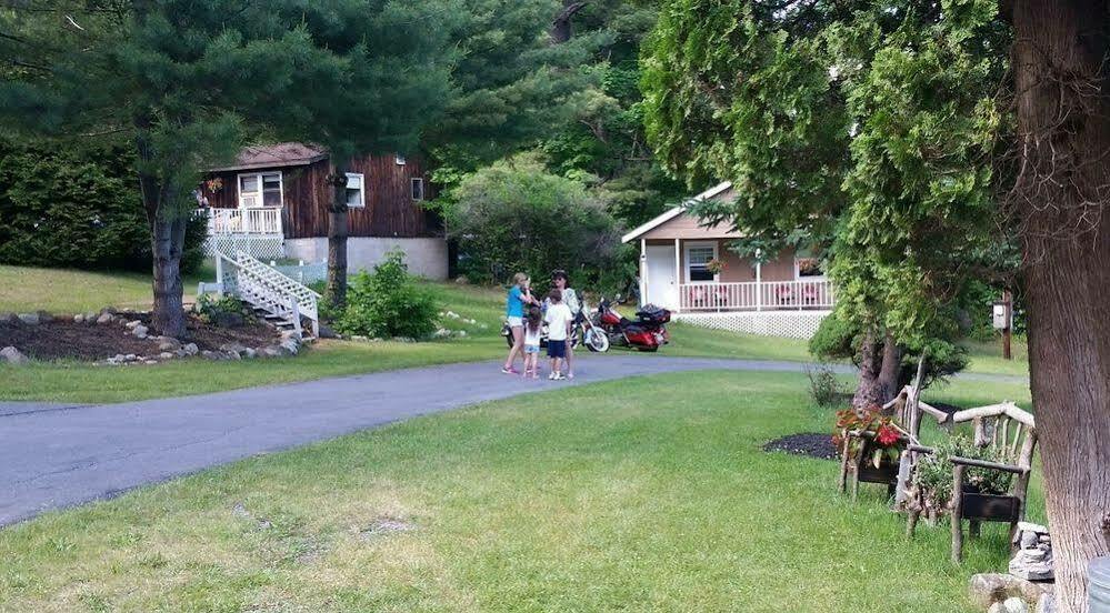 Rock Castle Resort Lake George Exterior photo