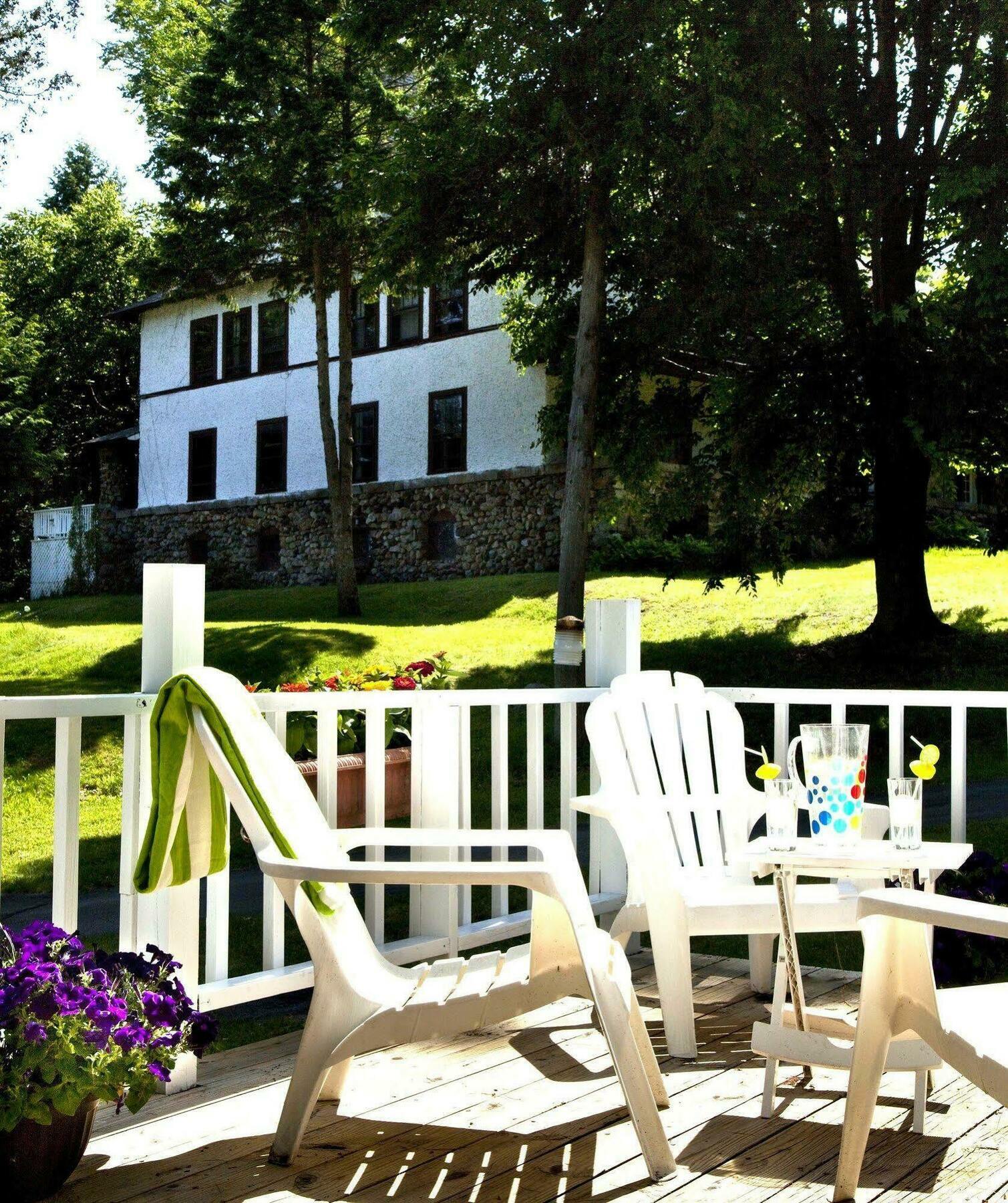 Rock Castle Resort Lake George Exterior photo